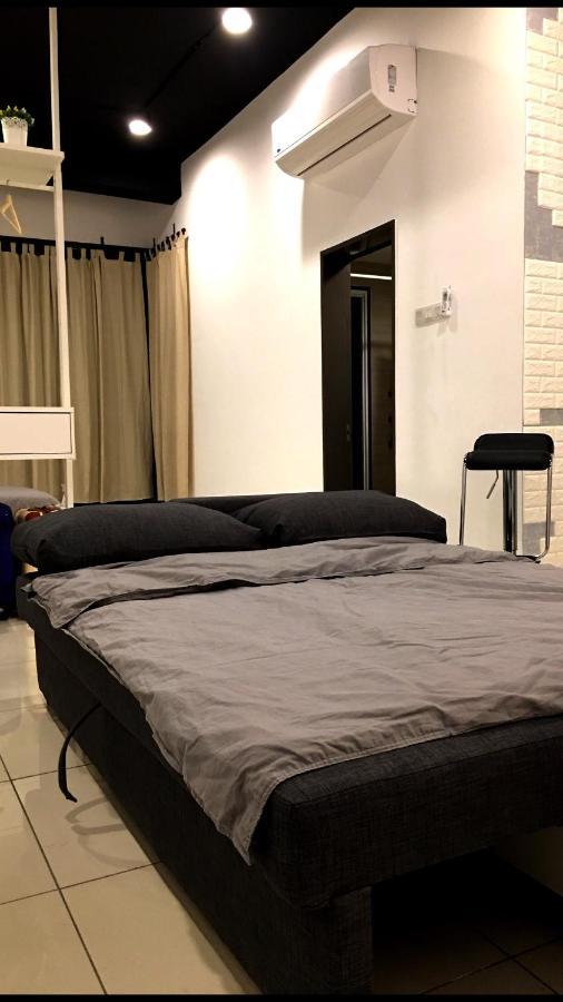 7 Mins Klcc Next To Hospital Gleneagle Apartment Kuala Lumpur Luaran gambar